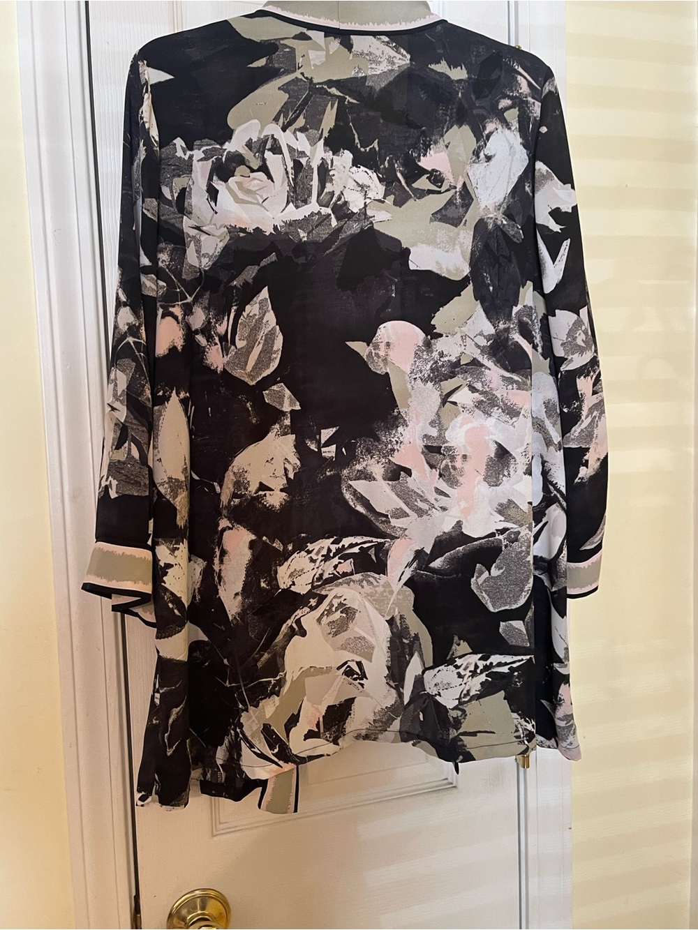 Ladies jacket - Picture 5 of 6